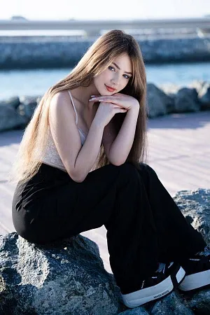 Мила — эротические фото