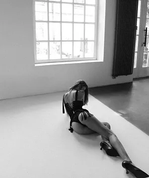 Настя без предоплаты — эротические фото